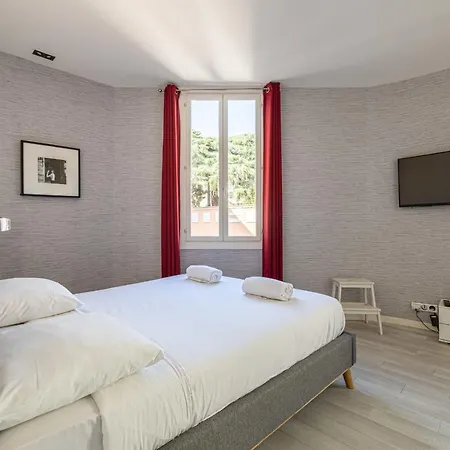 Magnificent Flat - 66m2 Rue Meynadier - 2br6p *