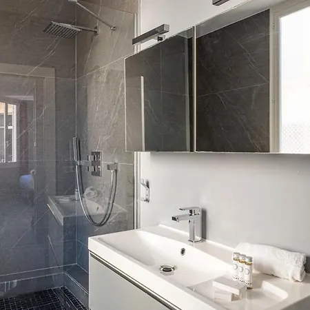 Magnificent Flat - 66m2 Rue Meynadier - 2br6p Cannes